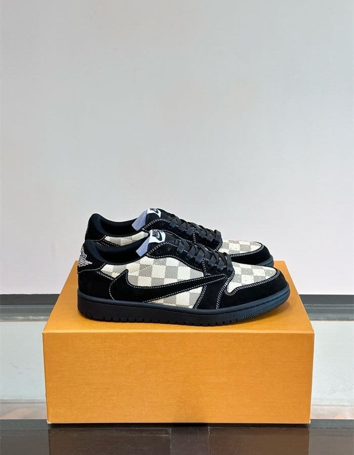 LOUIS VUITTON 루이비통 남성용 스니커즈 L96330 2COLOR