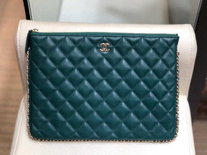 CHANEL 샤넬 레더 클러치백 CHAB1238