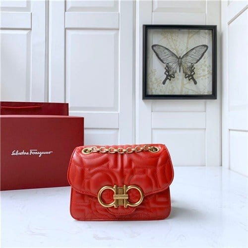 FERRAGAMO 페레가모 플랩 미니체인백 21H153-3 2020/신상