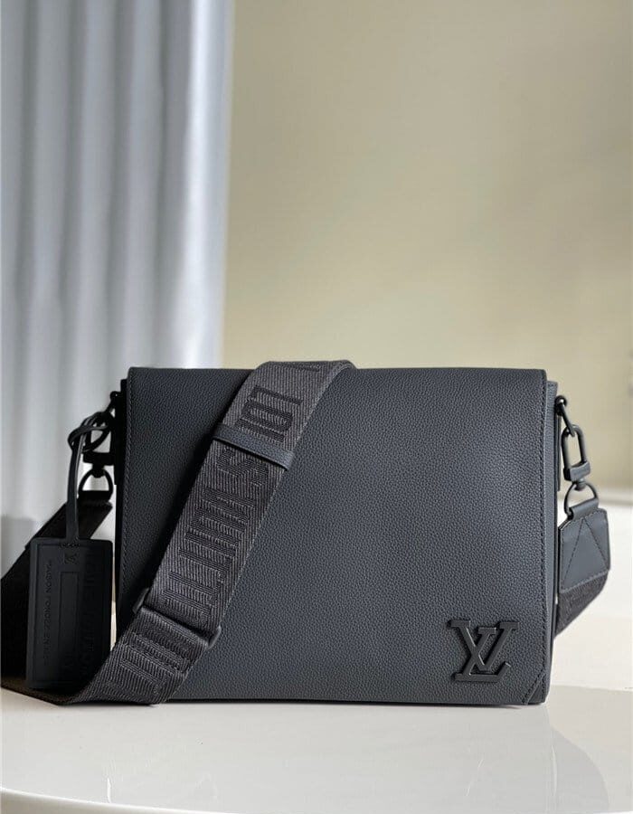 LOUIS VUITTON 루이비통 그레인 에어로그램 메신저백 M57080