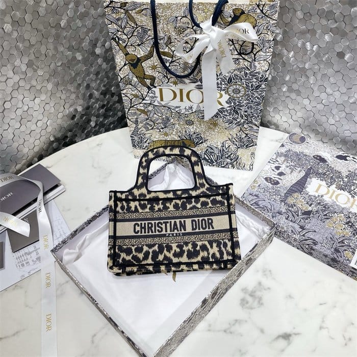 DIOR 디올 미니 북 토트백 M113865
