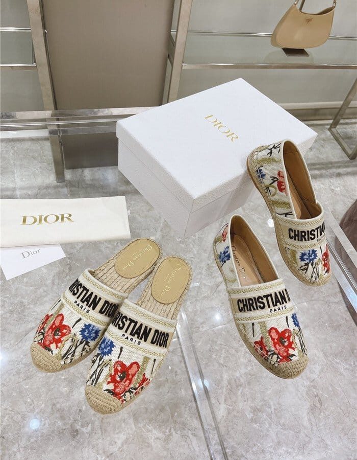 DIOR 디올 여성용 슬립온 D6801