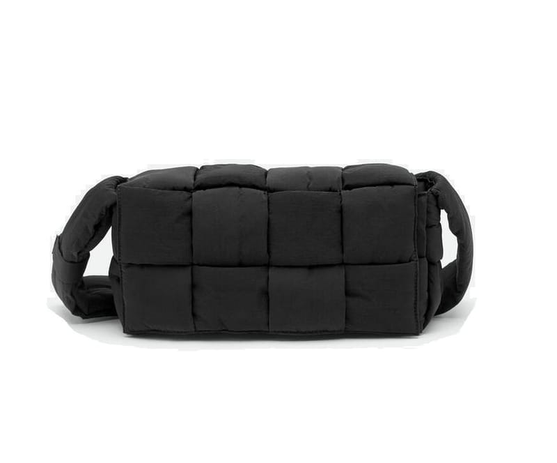 BOTTEGA VENETA 보테가베네타 페디드 카세트 인트레치오 B90030 4COLOR