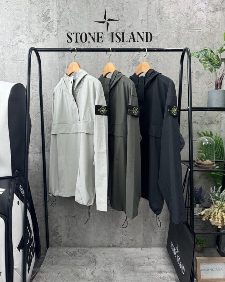 STONE ISLAND 스톤아일랜드 윈드 아노락 후드