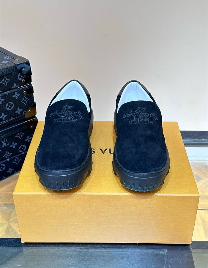 LOUIS VUITTON 루이비통 남성용 스니커즈 L96430-2 2024/신상 2COLOR