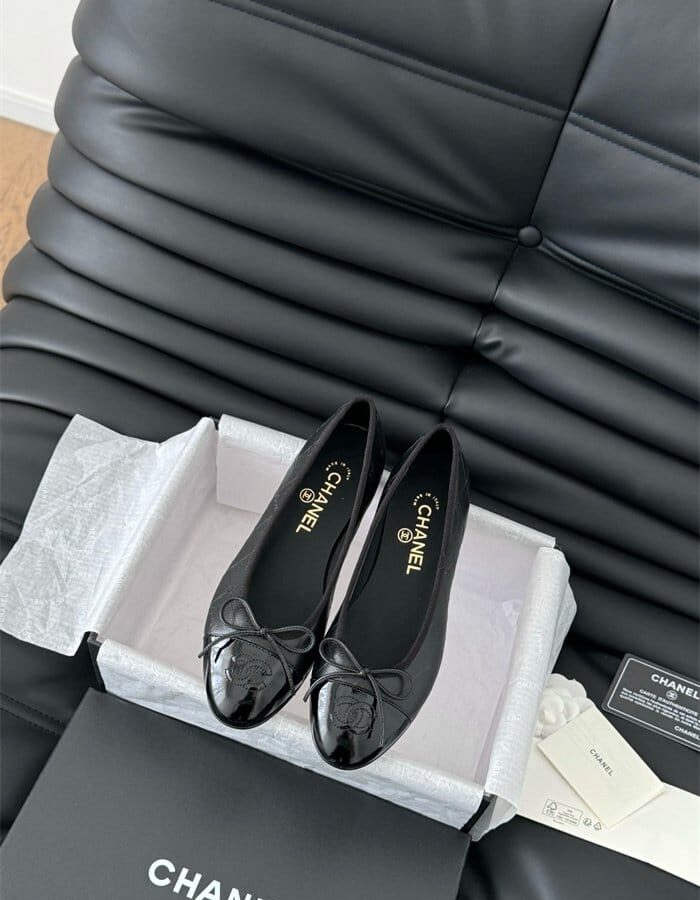 CHANEL 샤넬 여성용 단화 C45846-1 2024/신상 2COLOR
