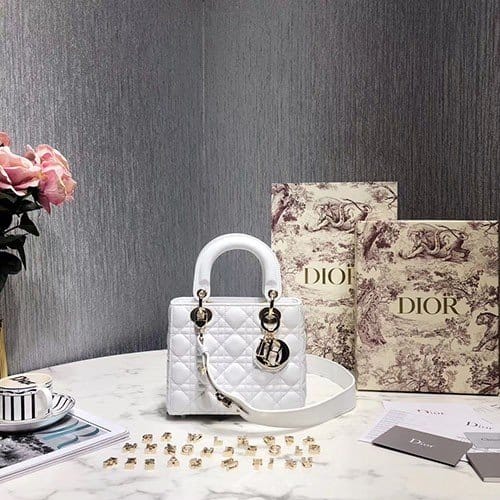 DIOR 디올 레이디백 (스트랩 이니셜 선택가능) D10801