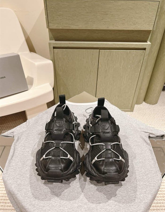 BALENCIAGA 발렌시아가 남여공용 스니커즈 B69782-2 2024/신상 2COLOR
