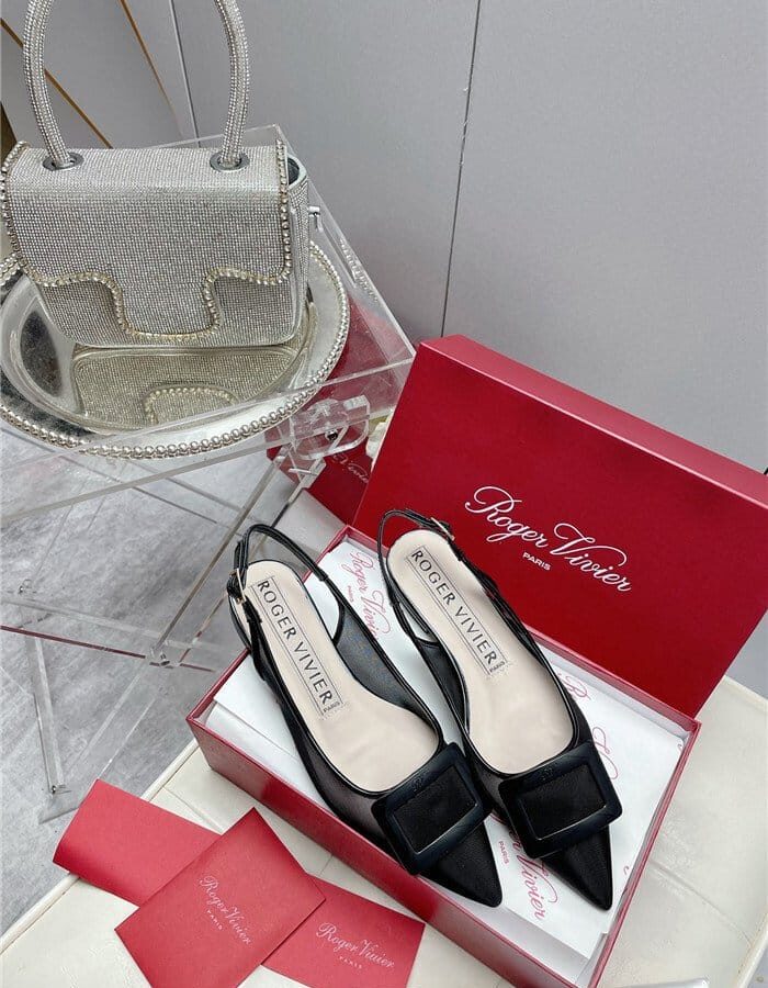 ROGER VIVIER 로저비비에 여성용 단화 (굽높이2CM) R32889