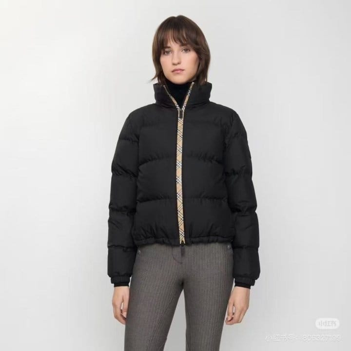 BURBERRY 버버리 지퍼 스탠드 칼라 다운 패딩