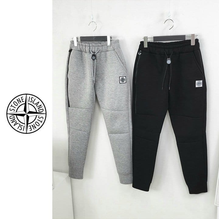 STONE ISLAND 스톤아일랜드 가먼트 지퍼 포켓 트레이닝
