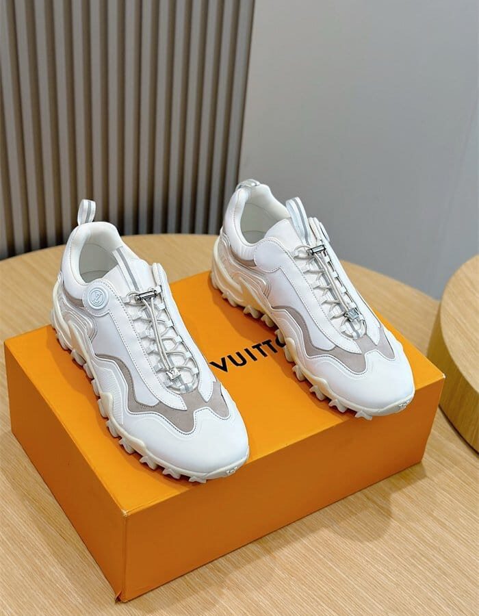 LOUIS VUITTON 루이비통 남성용 스니커즈 L95239-2 2024/신상